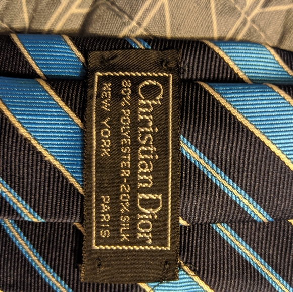 Christian Dior tie and tie chain bundle - Picture 5 of 5